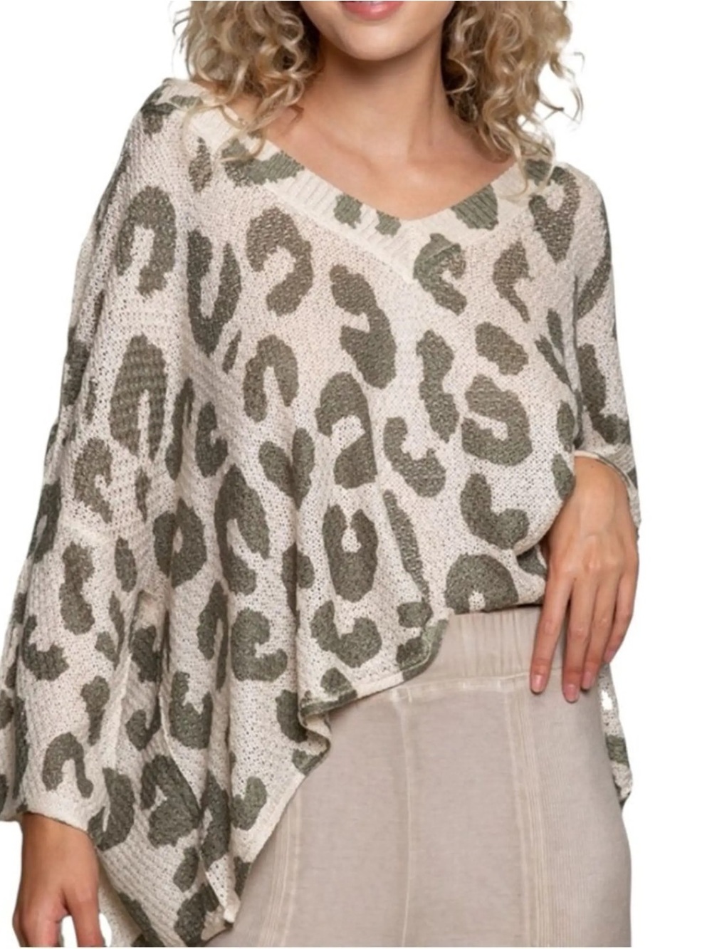 POL Off-Shoulder Leopard Print Sweater - Green/Cream small oversized